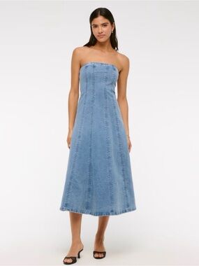 The A&F Mila Strapless Denim Midi Dress